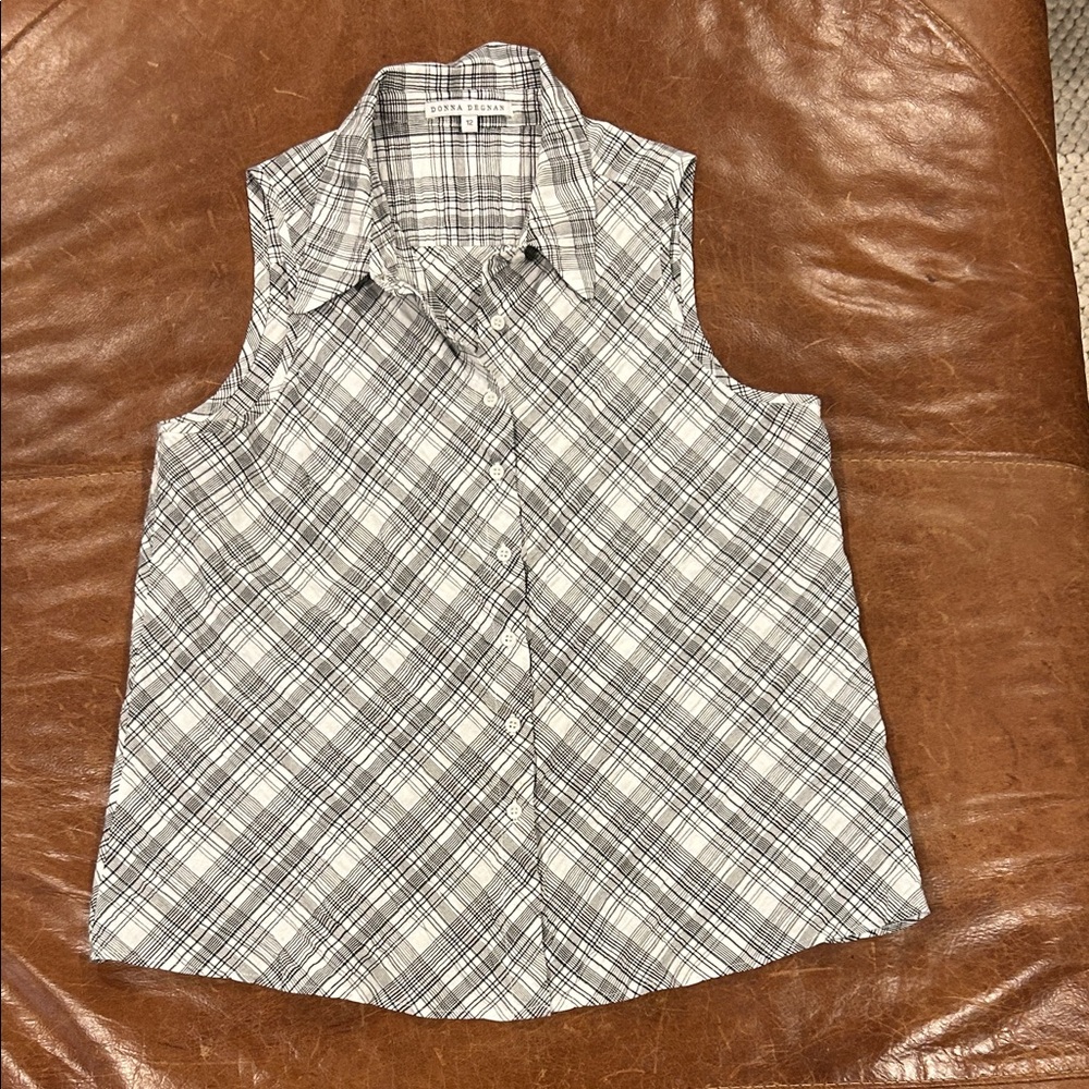 Donna Karan White & Gray Plaid Sleeveless Button-Front Shirt